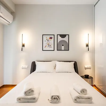 Apartament Liv - Peaceful Pagrati Getaway Ateny Zewnętrze zdjęcie