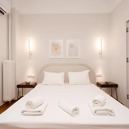 Apartament Liv - Peaceful Pagrati Getaway Ateny Zewnętrze zdjęcie