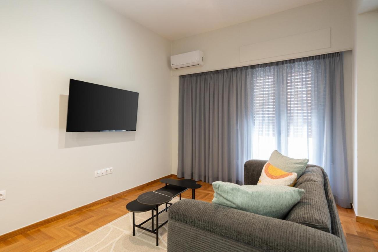Apartment Liv - Peaceful Pagrati Getaway *